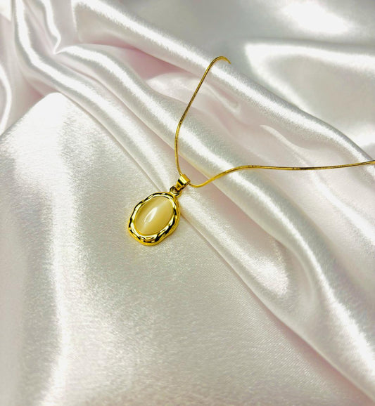 Eternal Glow Oval Necklace